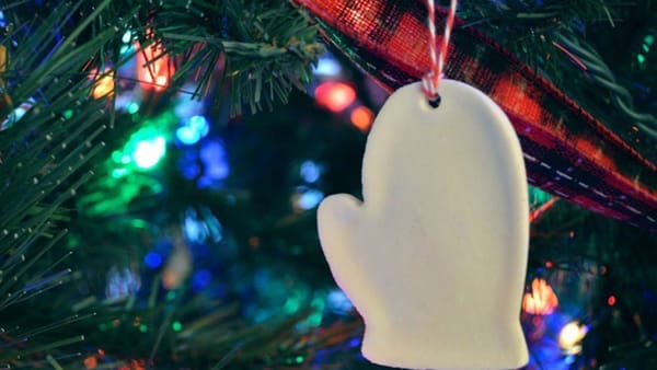 4 ideas for homemade Christmas ornaments